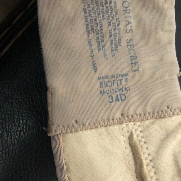 Victoria’s Secret Biofit strapless bra - Picture 2 of 2